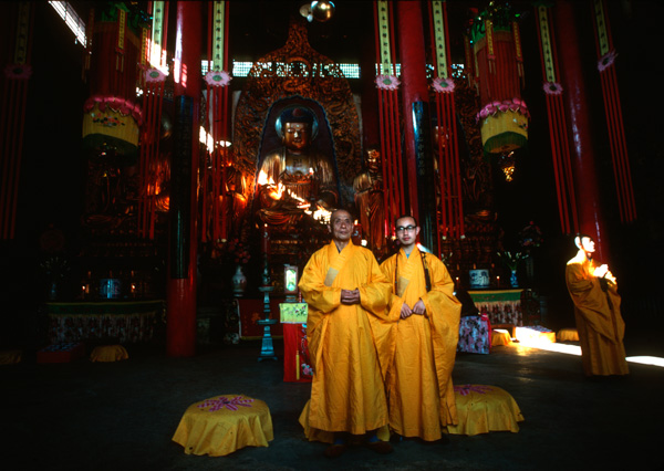 Monk, Huating temple, Kunming, China