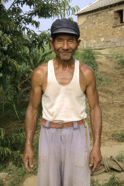 Farmer near eastern Qing tombs