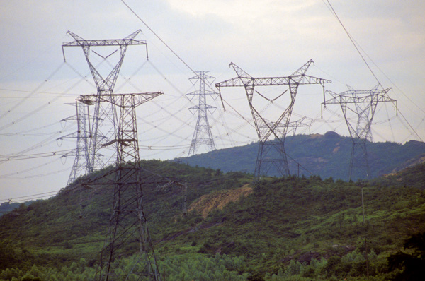 Electric lines from Daya Bay
