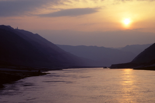 Sunset over Three Gorges area, Yangzi River