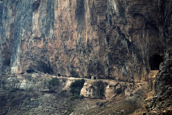 Tunnels and roadway on cliffs along Yangzi River