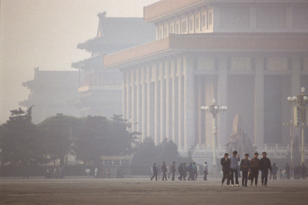 Smog, Tiananmen Square