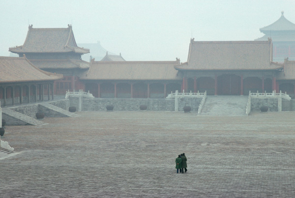 Courtyard in smog, Forbidden City