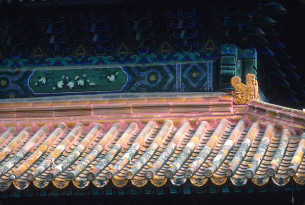 Multi-colored tiled roof, Forbidden City