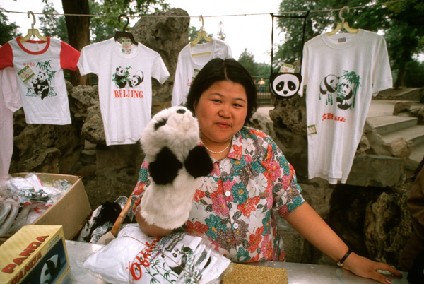 Vendor of panda-theme products, Beijing