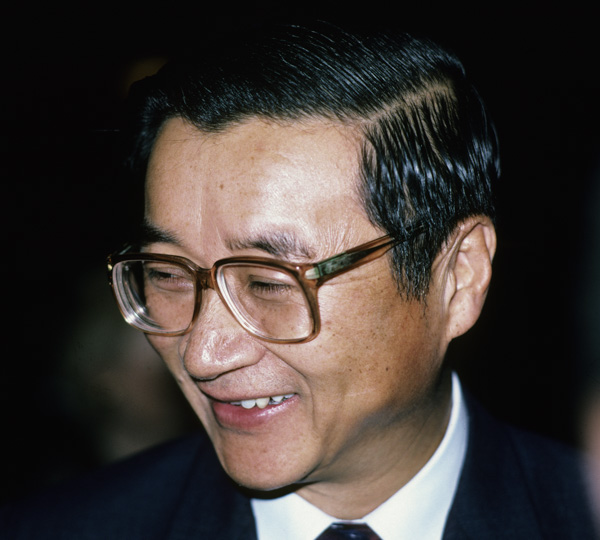 Hu Qili