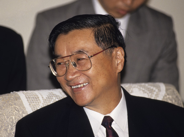 Hu Qili