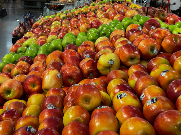 Apples in supermarket