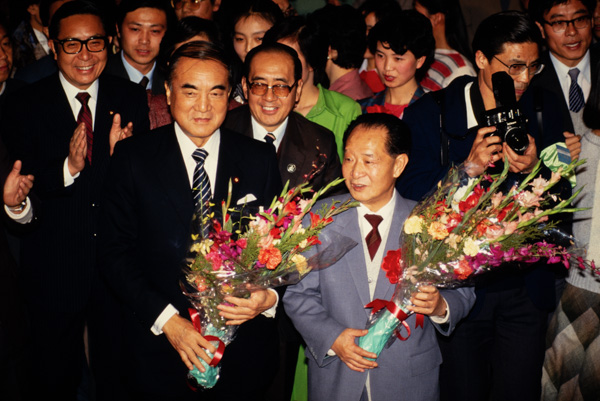 Hu Yaobang, Chinese party secretary, and Yasuhiro Nakason, Japanese prime minister, Beijing, China