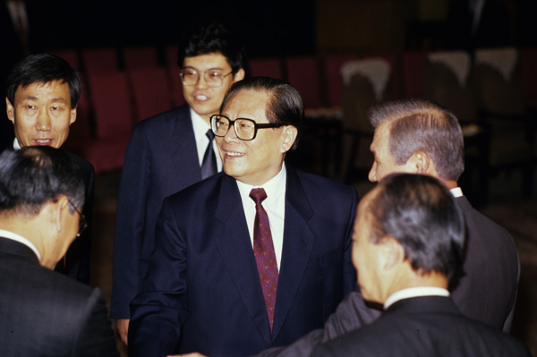 Jiang Zemin with Roh Tae Wu