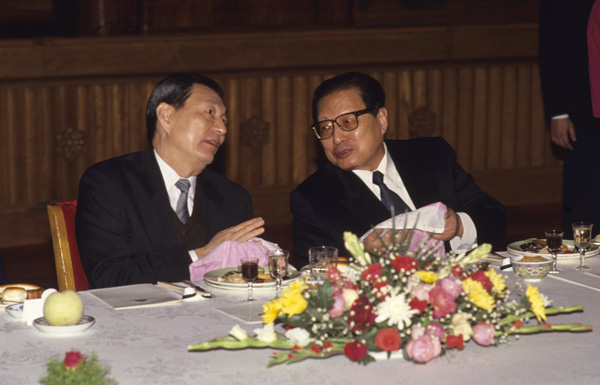 Zhu Rongji and Qiao Shi