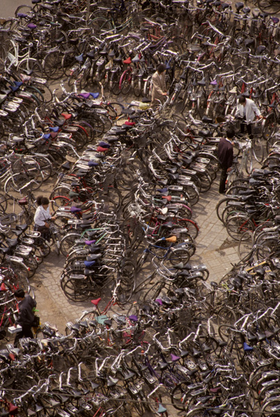 Bicycle parking lot