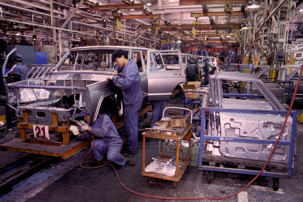 Beijing Jeep assembly line