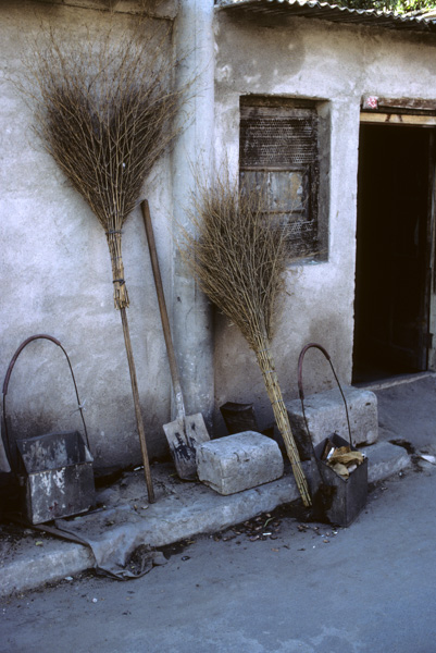 Street sweeper brooms