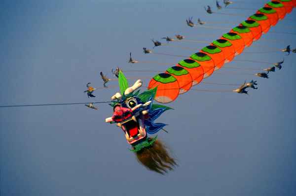 Dragon kite, Tiananmen Square