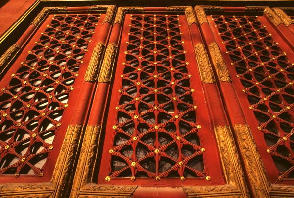 Doors at White Dagoba Temple