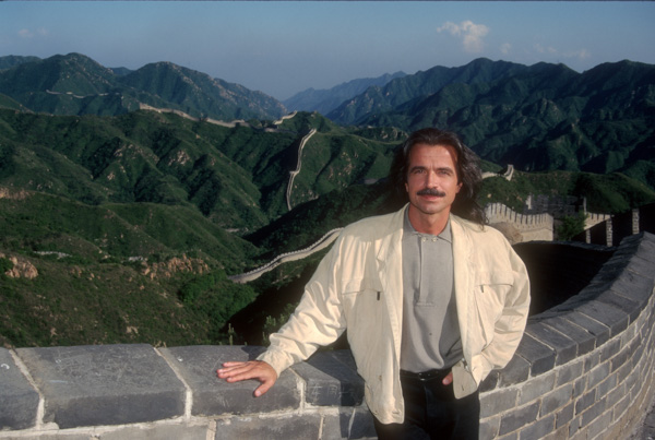 Yanni at the Great Wall