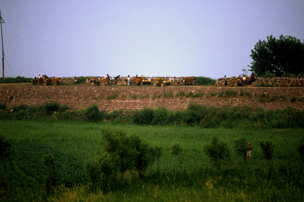 Dike building, Yellow River