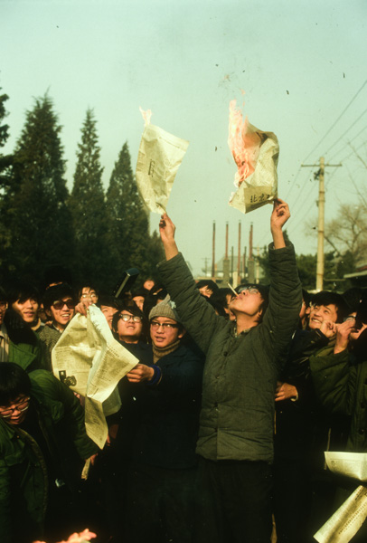 Students burn newspaper