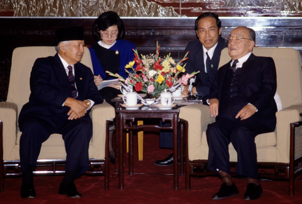Suharto and Jiang Zemin