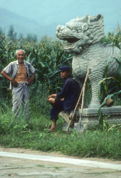 Farmers at the Spirit Way, Qing tombs