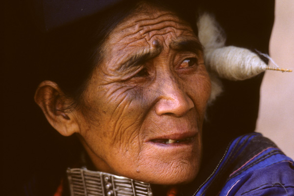 Yi minority woman