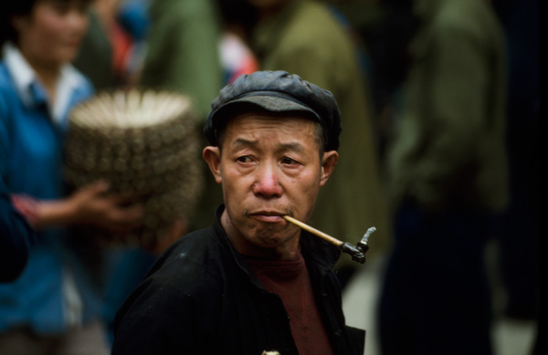 Man and pipe, Longsheng