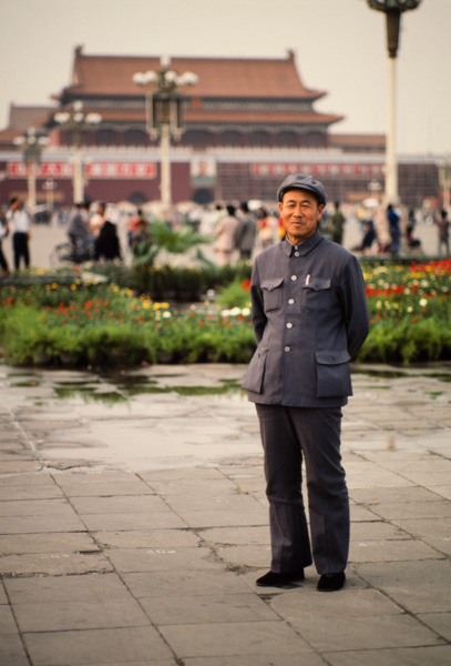 Man in Mao suit, Tiananmen Square