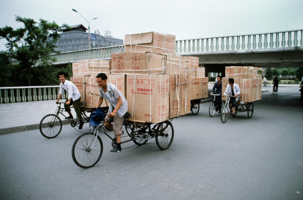 Goods on tricycles, Beijing