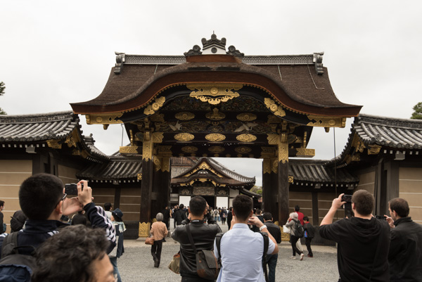 Gate, Nijo-jo Castle, Kyoto, Japan