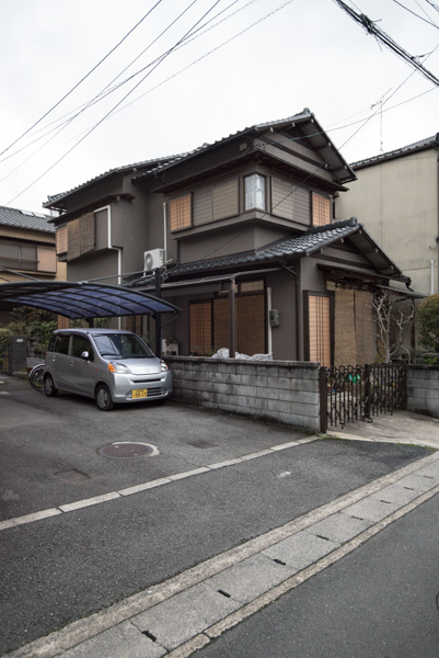 House and car, Kyoto