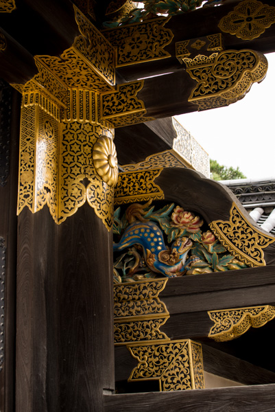 Column detail, Nijo-jo Castle, Kyoto, Japan