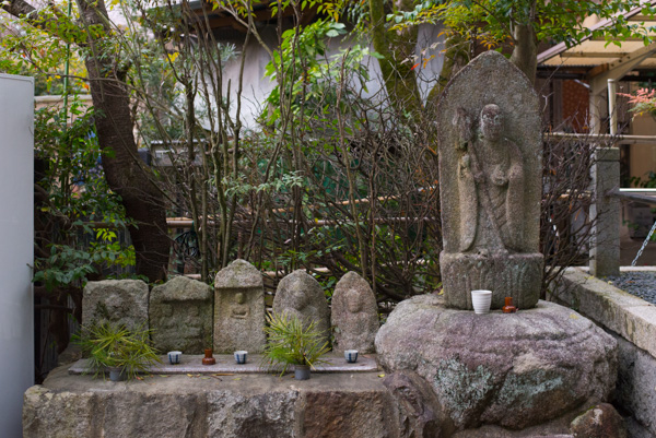 Statues and offerings, Bamboo Forest, Kyoto