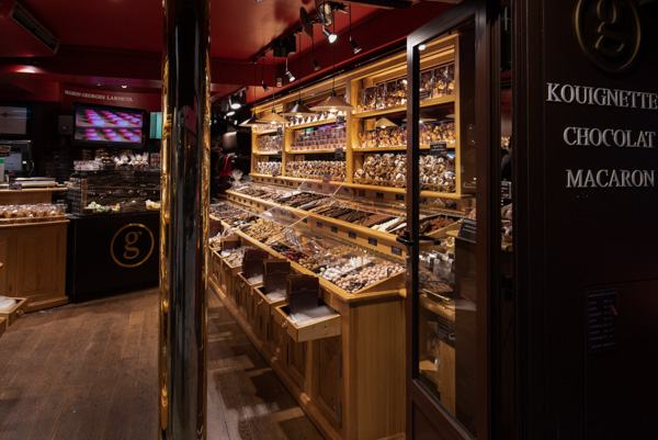 Kouignette bakery and chocolate shop, Paris, France