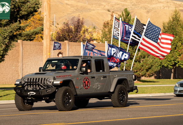 Pro-Trump Flags, Orem, Utah